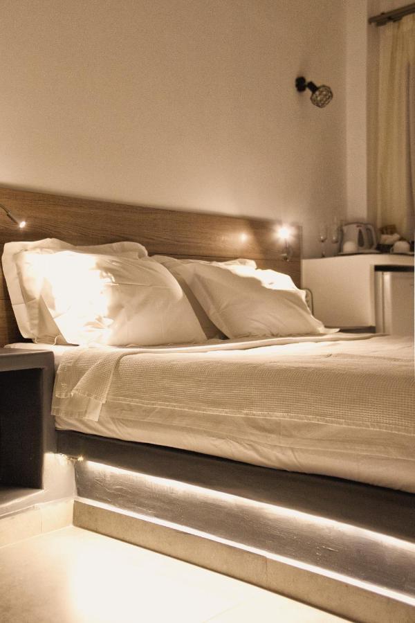 Villa Galaxy Santorini Fira  Extérieur photo