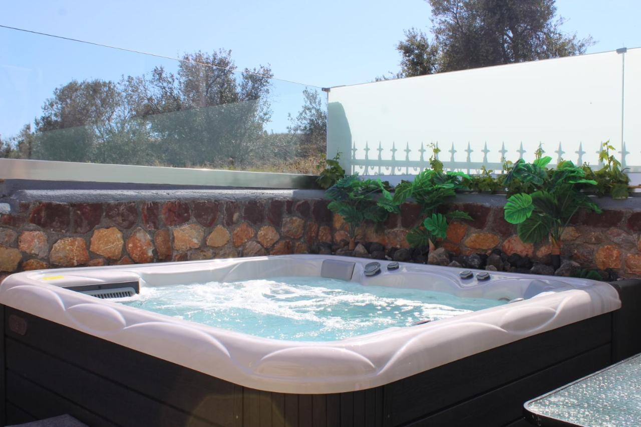 Villa Galaxy Santorini Fira  Extérieur photo