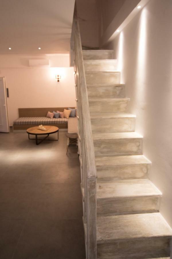 Villa Galaxy Santorini Fira  Extérieur photo