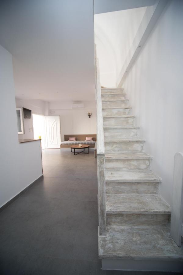 Villa Galaxy Santorini Fira  Extérieur photo