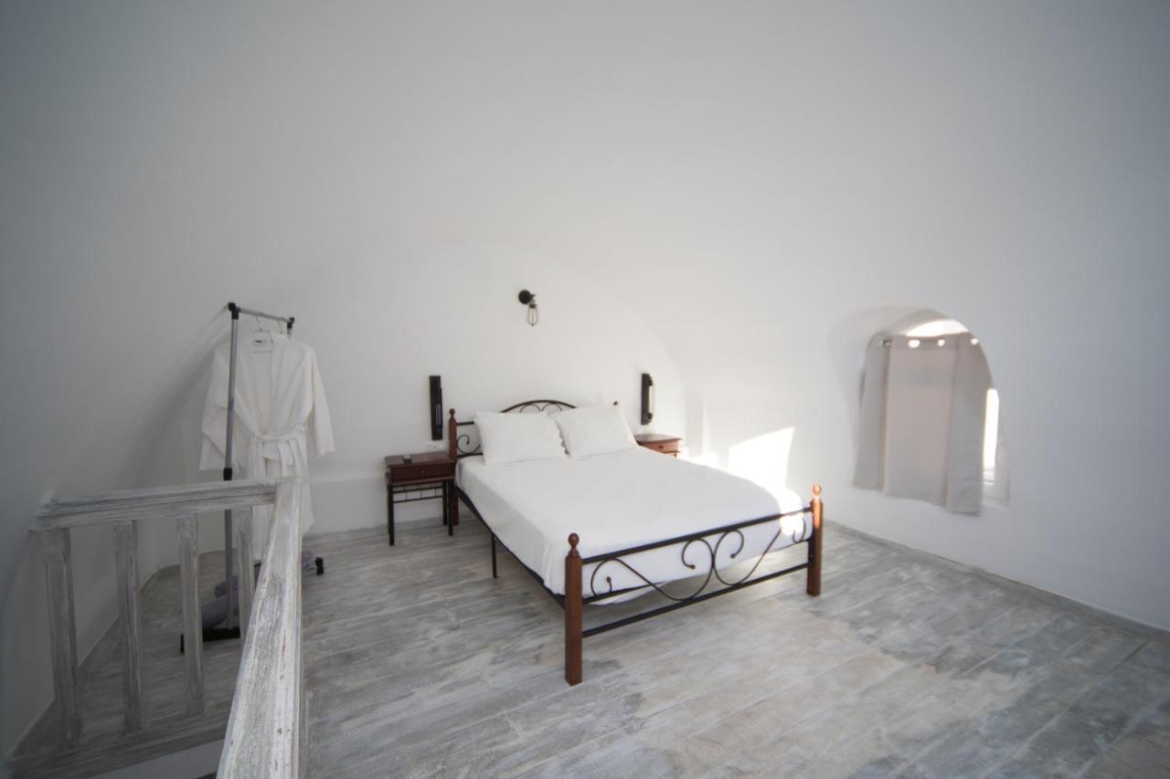 Villa Galaxy Santorini Fira  Extérieur photo